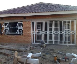 311470833_135062355944064_5527324977125491415_n